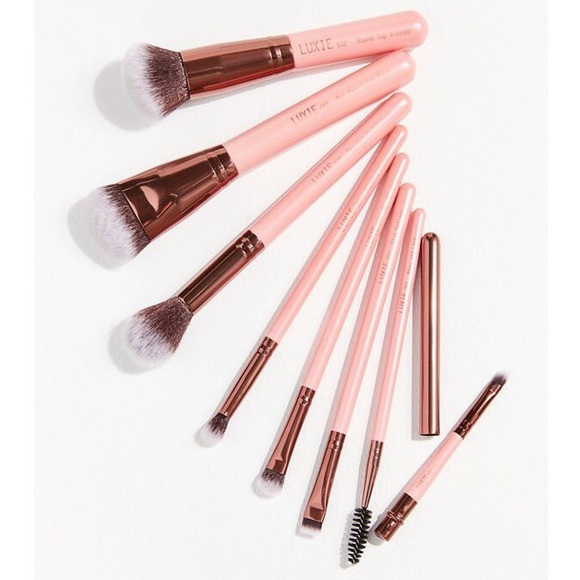 Luxie Complete Face Set Pink Brush Box 8 Piece Makeup Brush Set HOST PICK - Picture 2 of 3